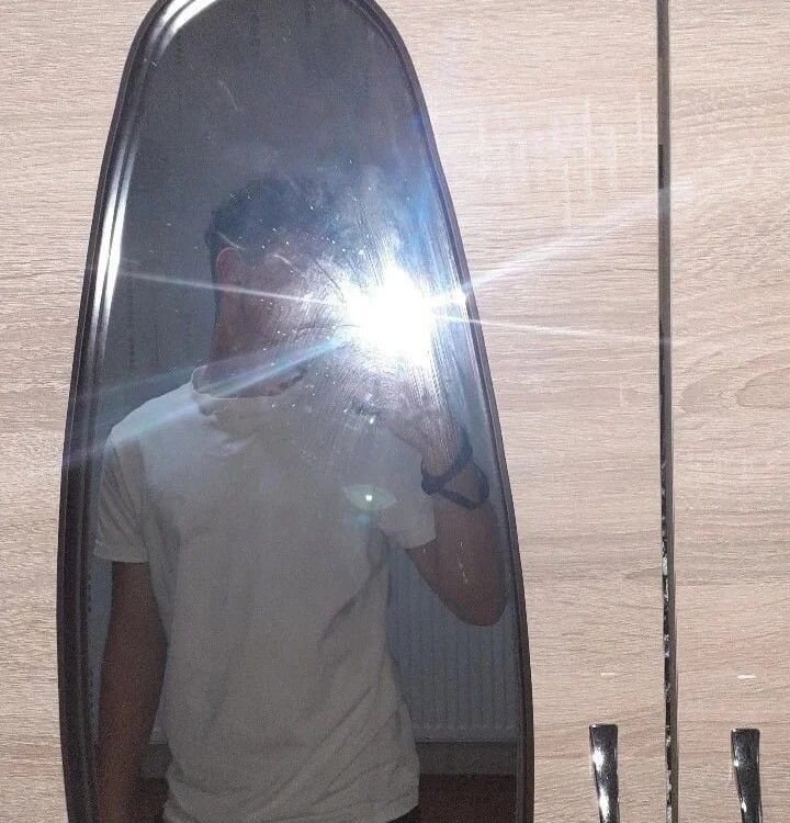 --hot-boy-- Chatroom