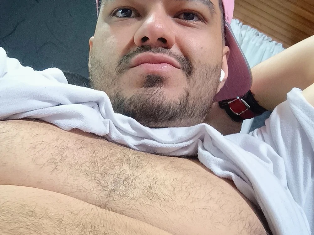 -AlejandroT- Chatroom