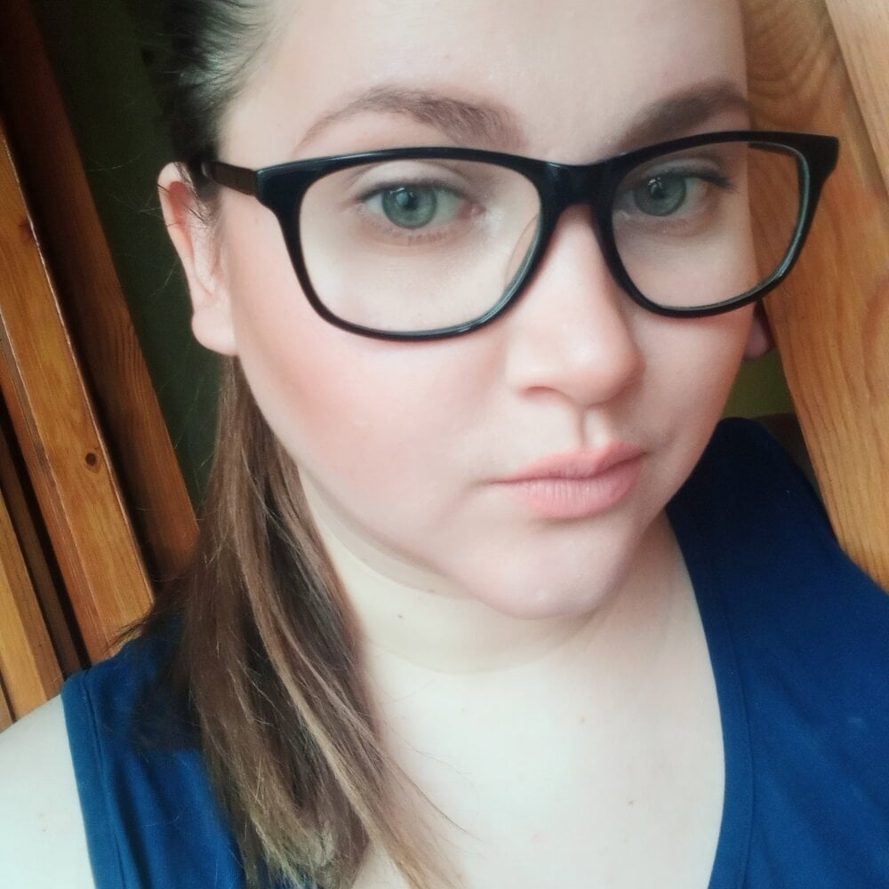 -Alexandra- Chatroom