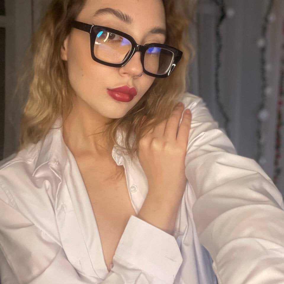 -AnalBabyGirl- Chatroom