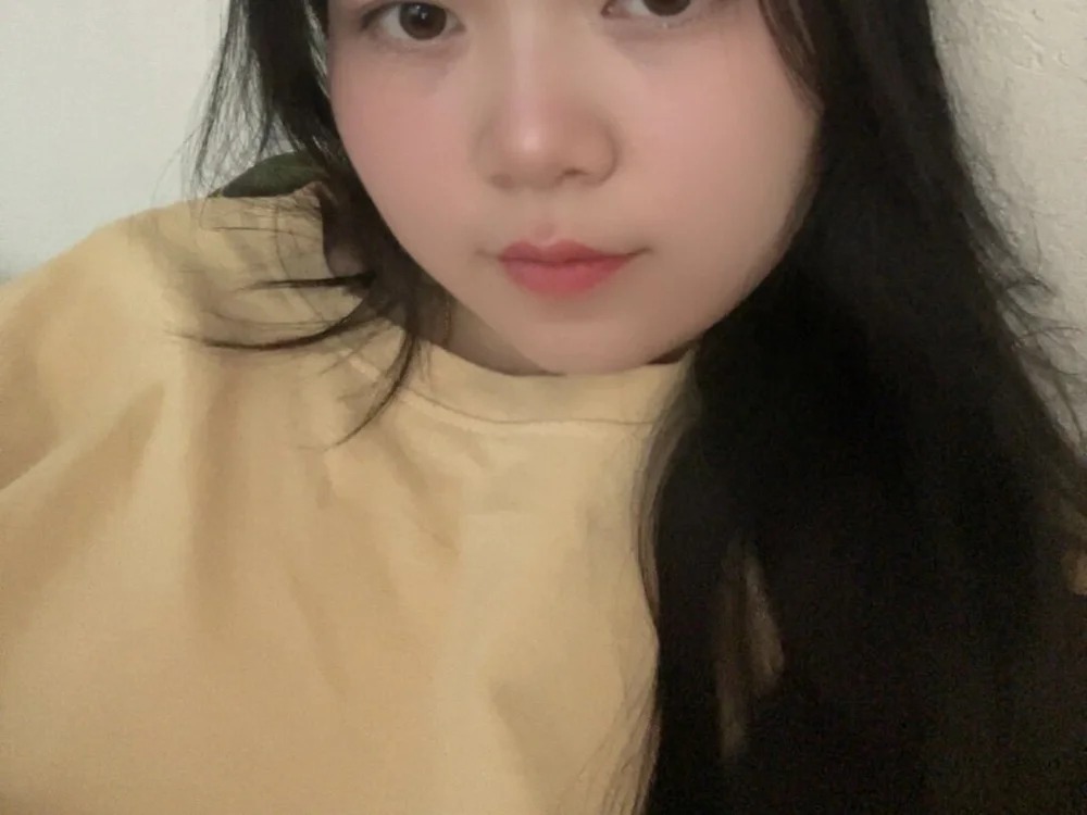-Angelina_ Chatroom