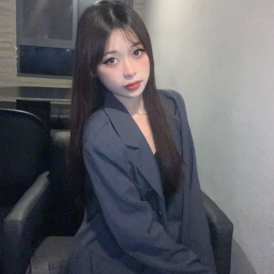 -Avy- Chatroom