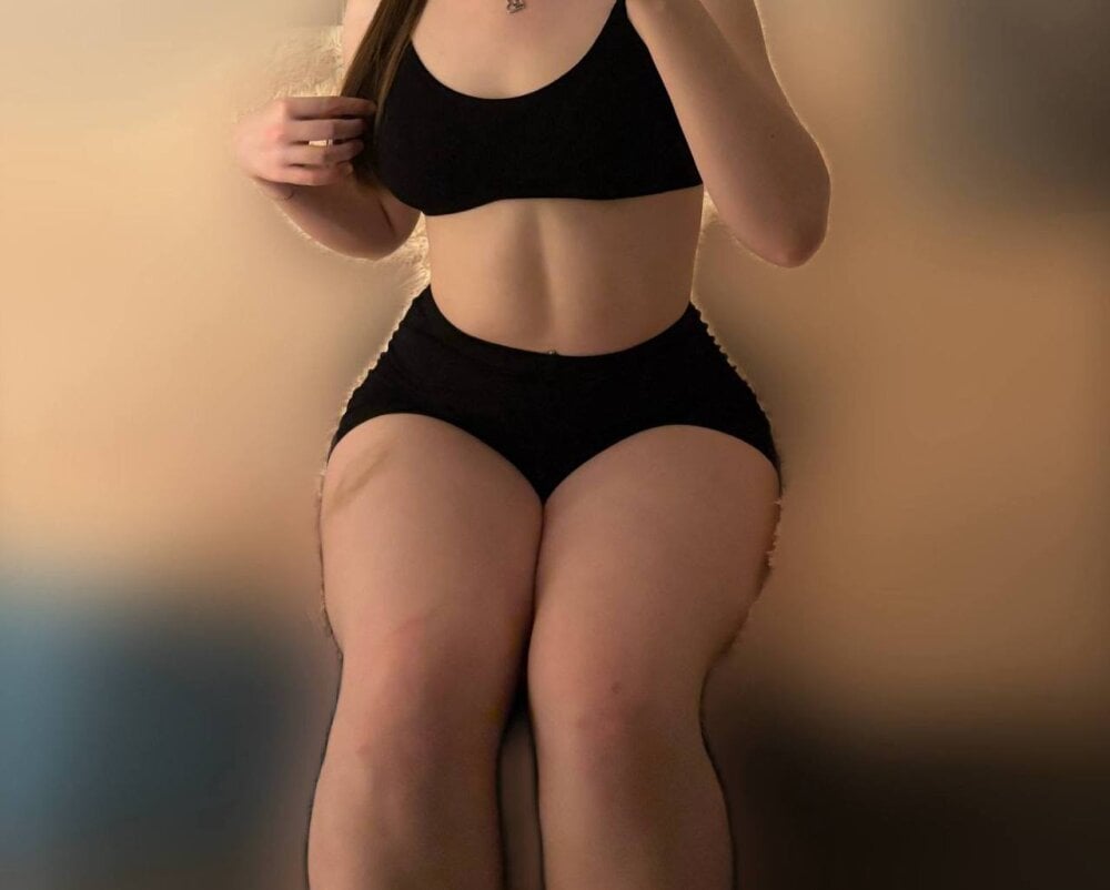 -Cherry69- Chatroom