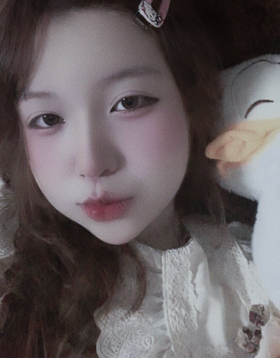 -Sophia-122 Chatroom