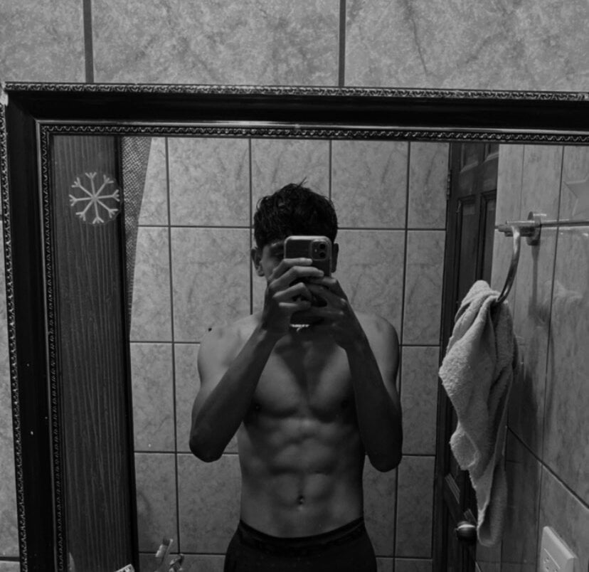 11mairr Webcam Profile Picture 11mairr Chatroom