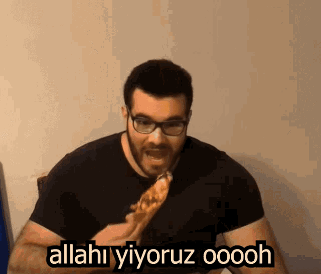 19luksekeryarrak Webcam Profile Picture 19luksekeryarrak Chatroom