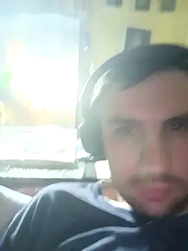 19tom932 Chatroom
