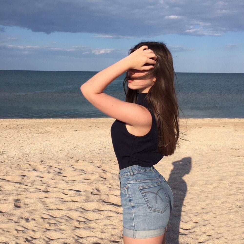 1daygirlfriend_24 Chatroom