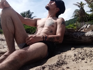 23latinotoy