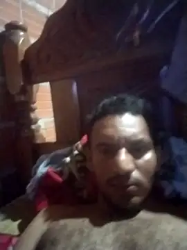 68_Toni Chatroom