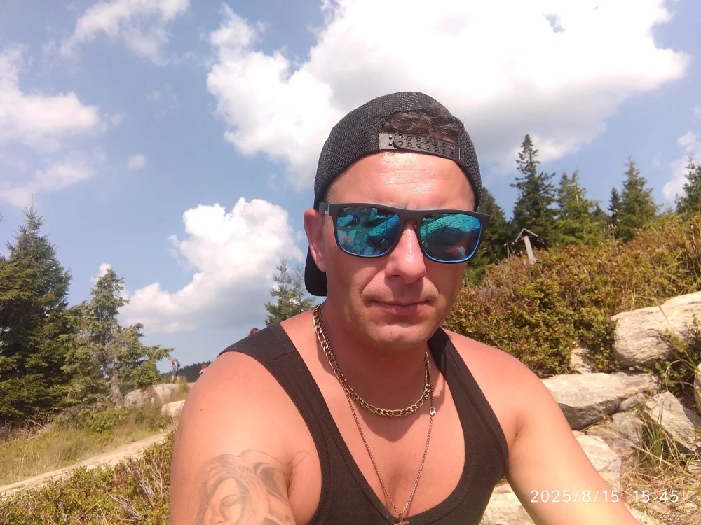 86tomasz Chatroom