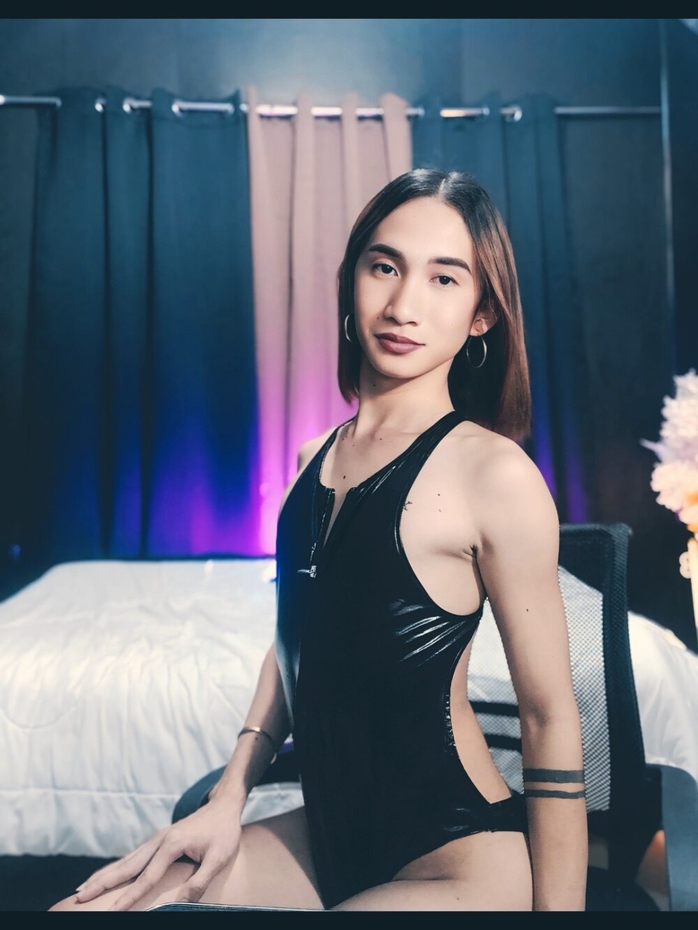 8inchesMonsterCockX Chatroom