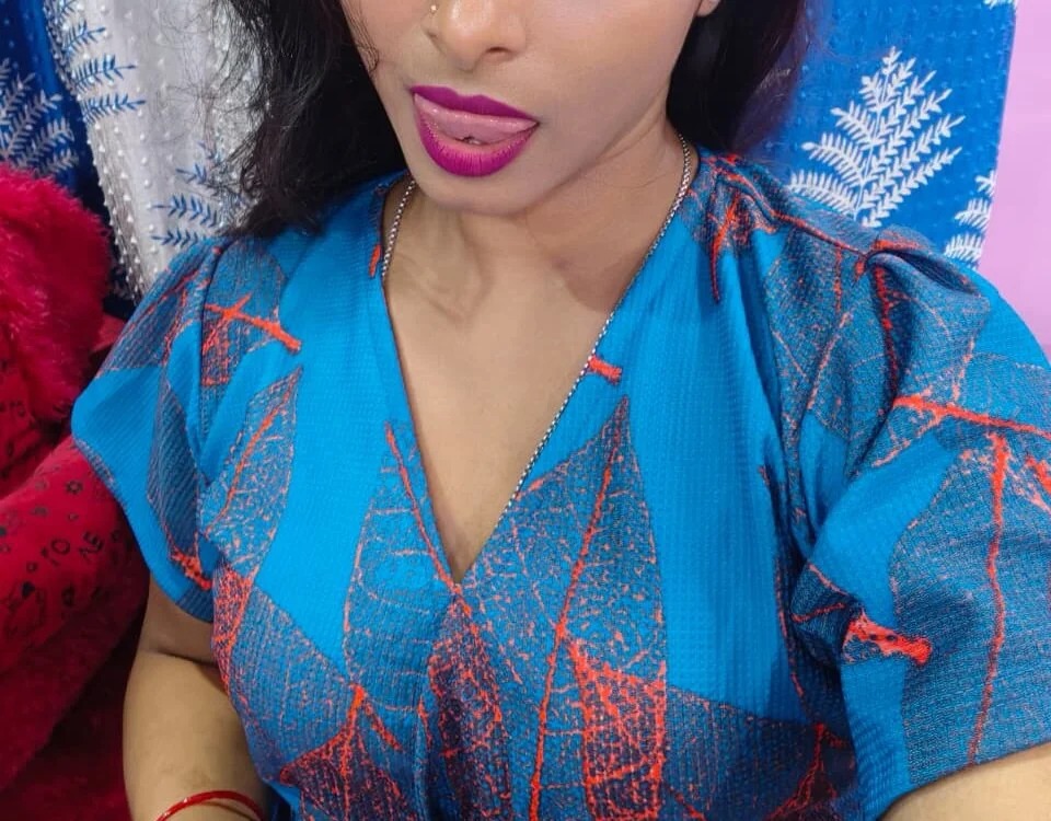 ADV_AYESHA Chatroom
