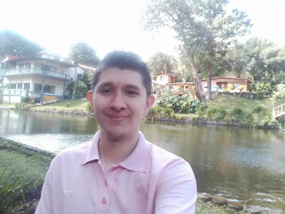ALBERTOMORA93 Chatroom