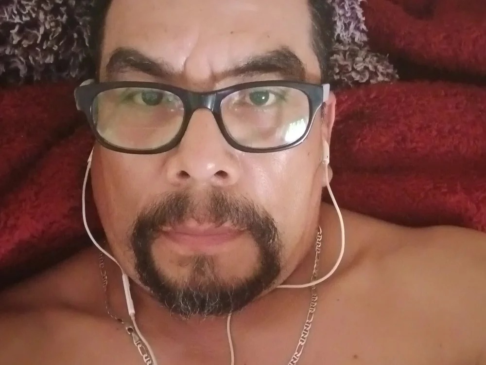 ALVARO74 Chatroom