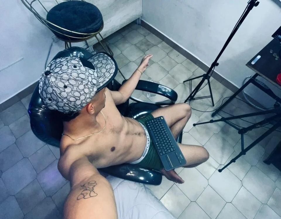ARES_DAM Chatroom