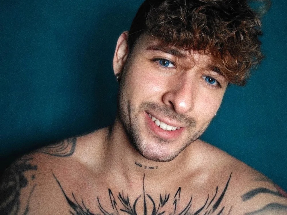 ARES_TATTO Chatroom