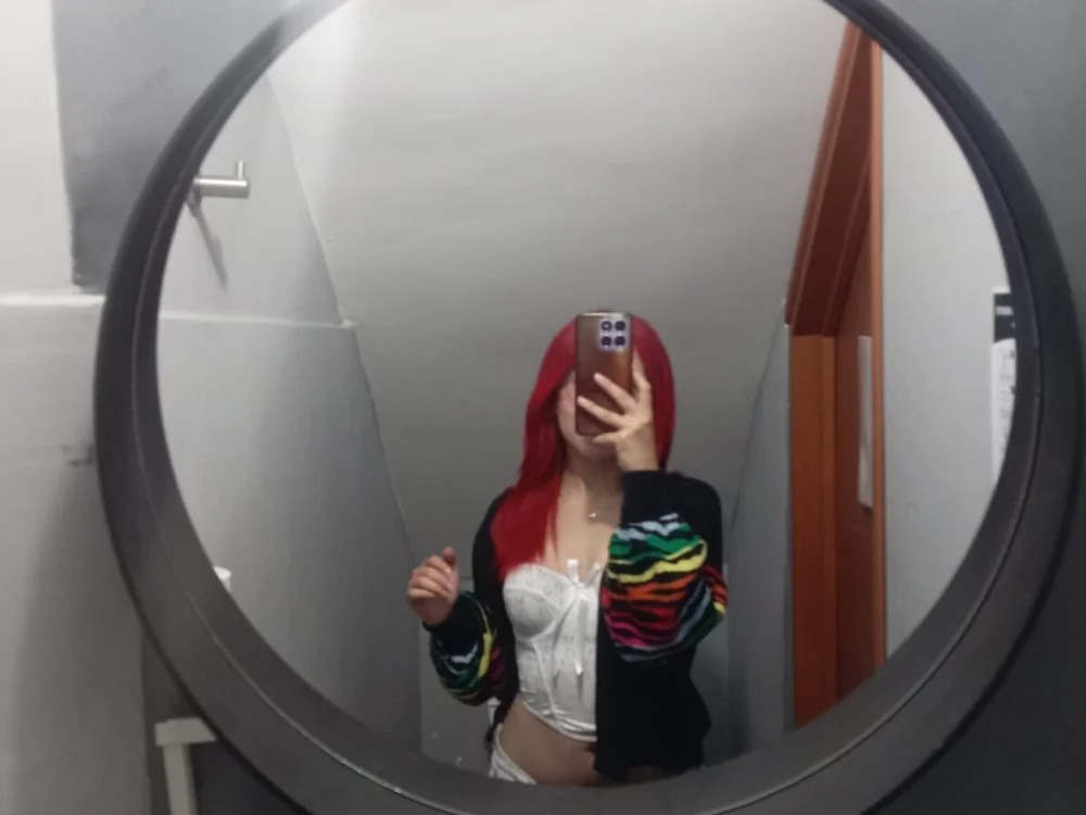 AYLE_TAY Chatroom