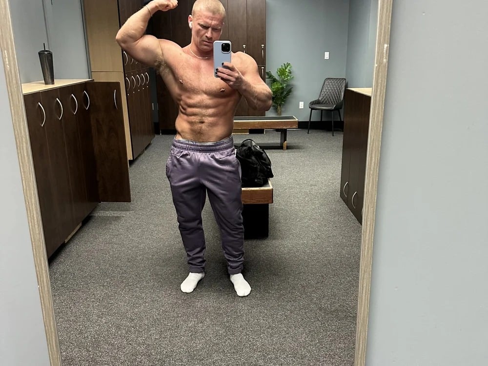Aaronmason282 Chatroom