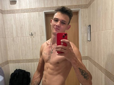adamgold01's Live Webcam adamgold01