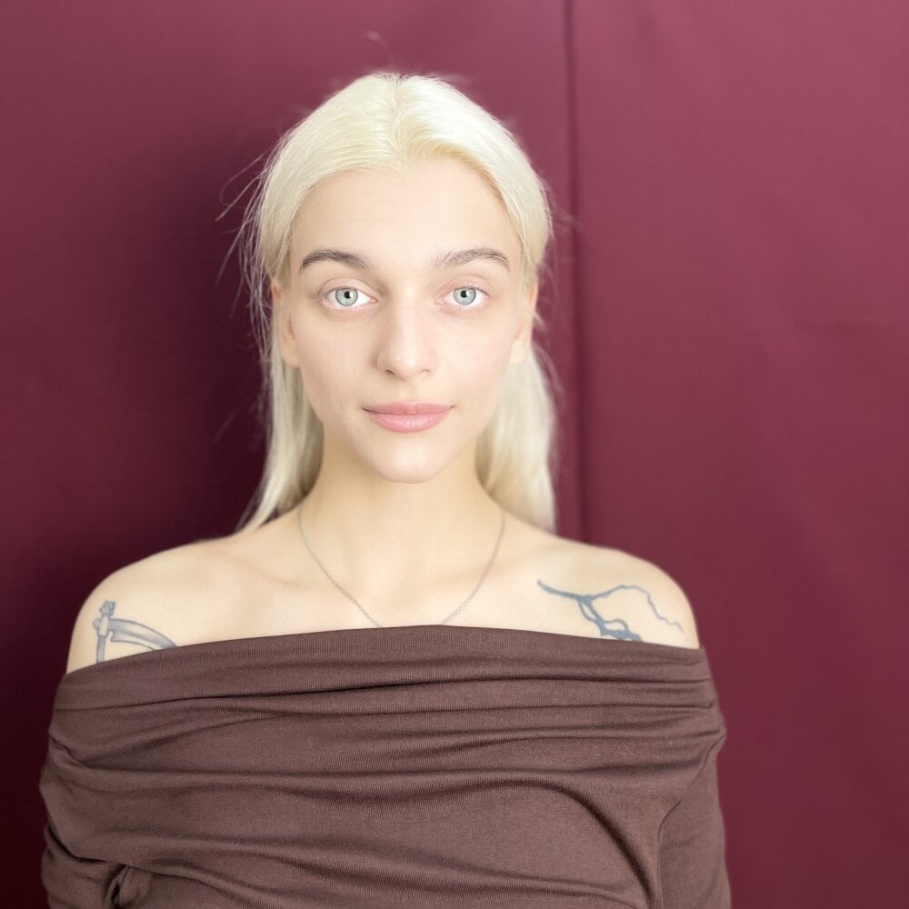 AdameShoyer Chatroom