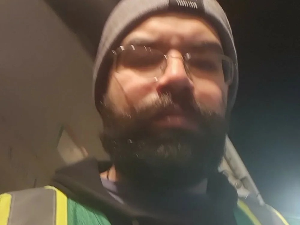 Adamlamar000 Chatroom