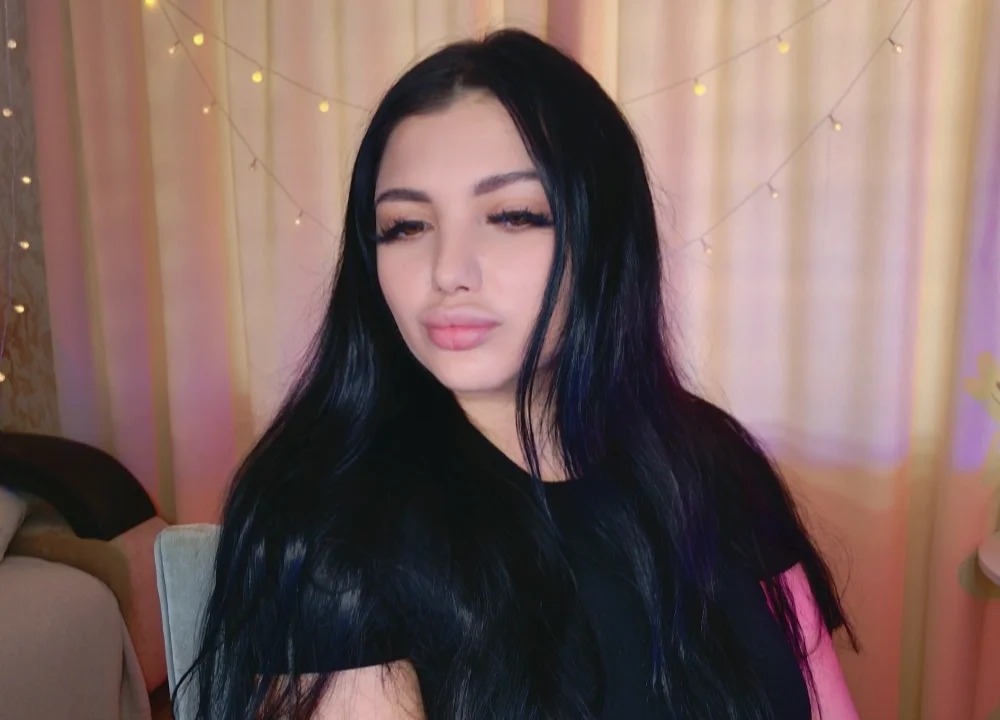 AdeleRise Chatroom