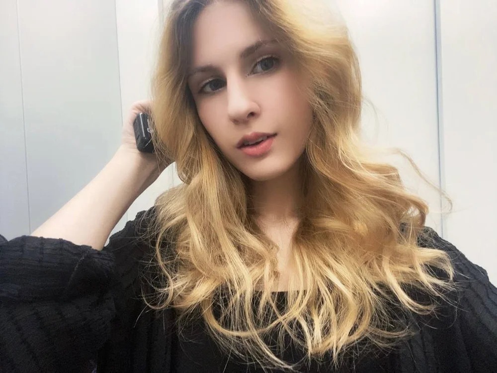 Adelyn_Light Chatroom