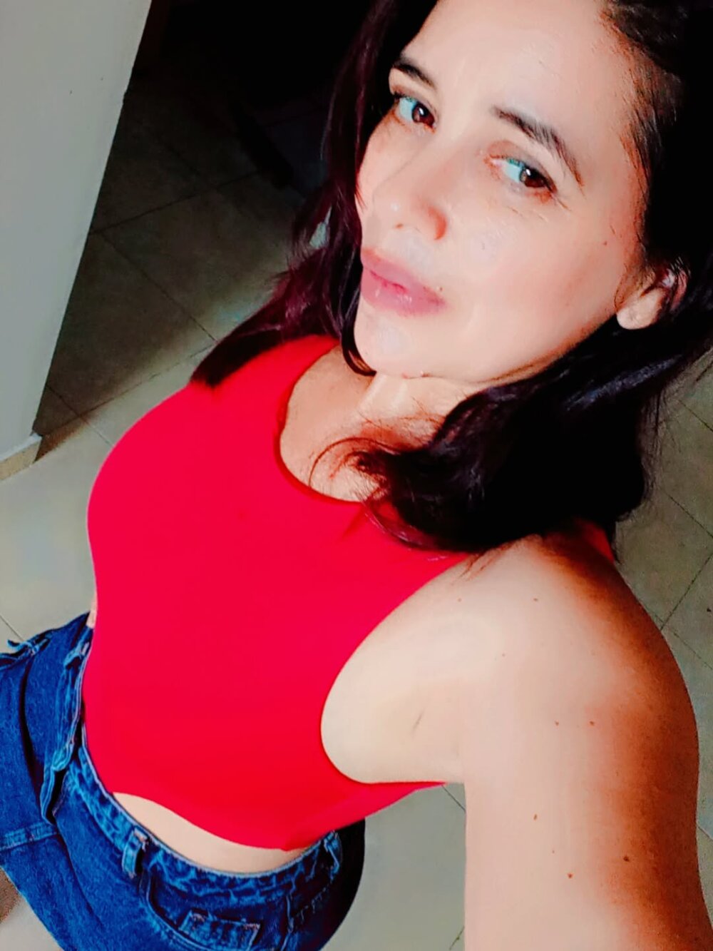 AdiniTA__Hot Chatroom