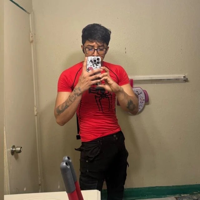 Adrian181 Chatroom