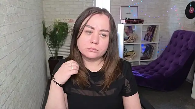 Adriana_Kitty Chatroom
