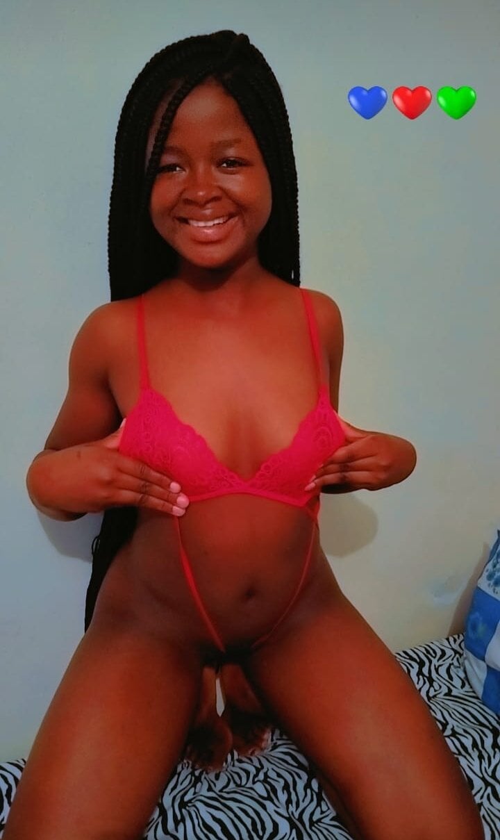 African_petite1 Chatroom