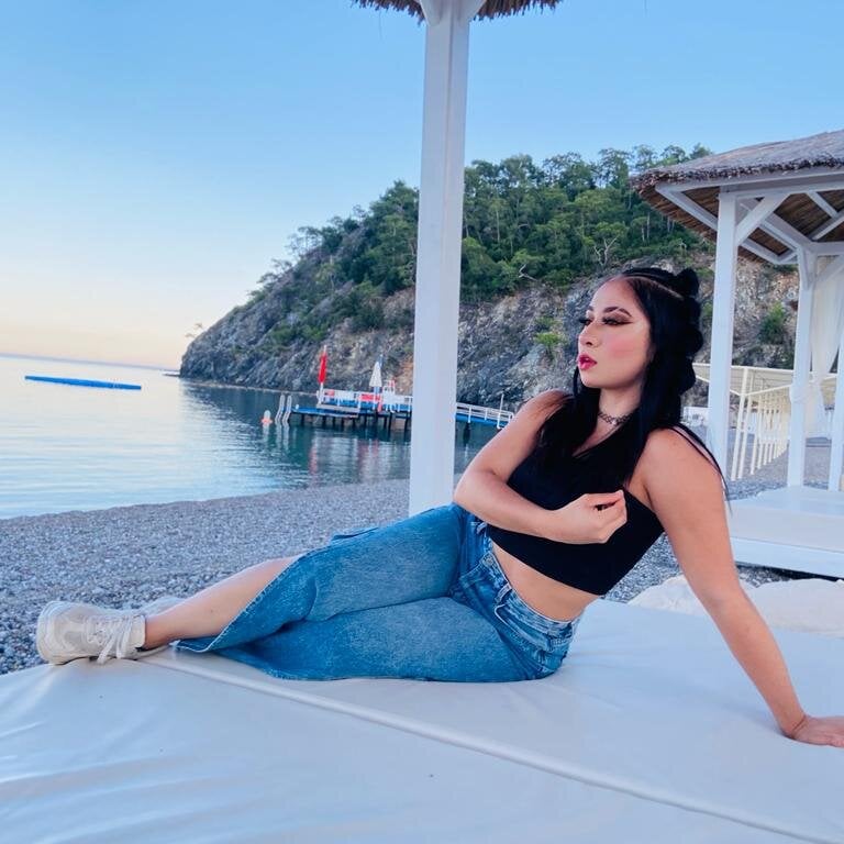 Agata_bennet Chatroom