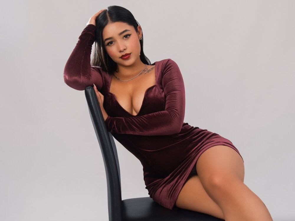 AilanaCortes Chatroom