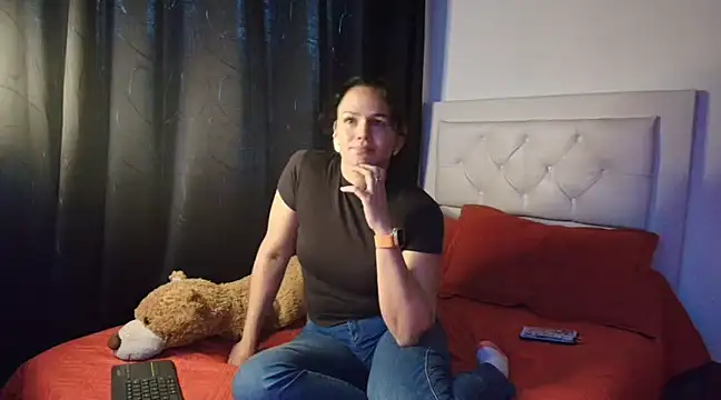 Ailanalux Chatroom