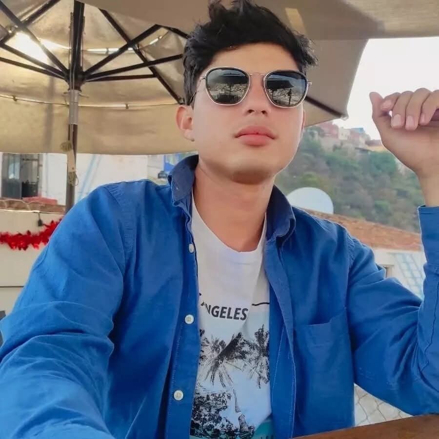 Ais_B10 Webcam Profile Picture Ais_B10 Chatroom