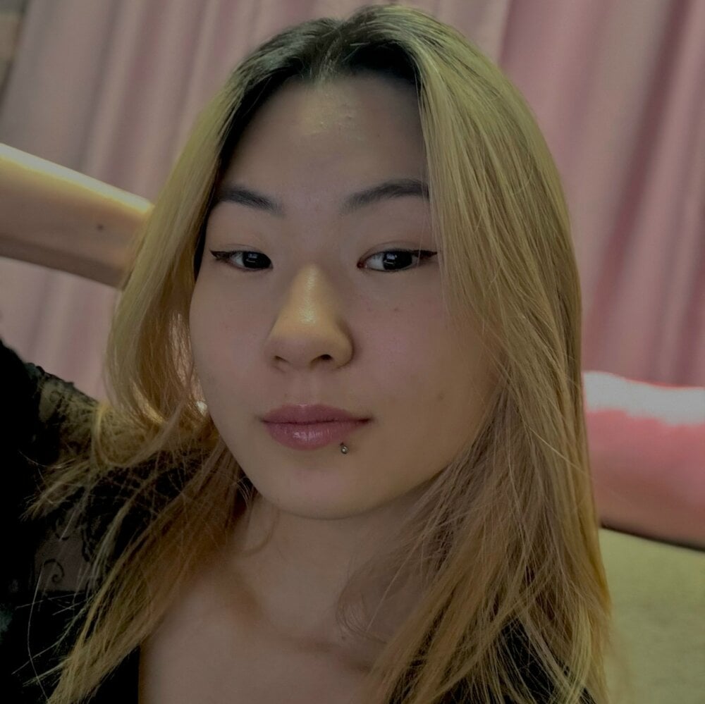 Aisi_18 Chatroom