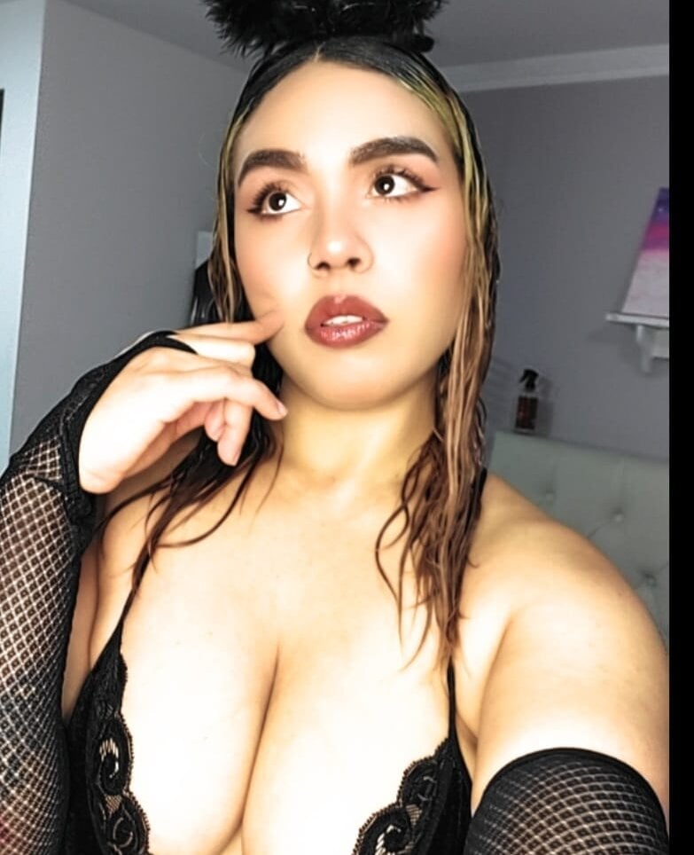 Aitanafox Chatroom