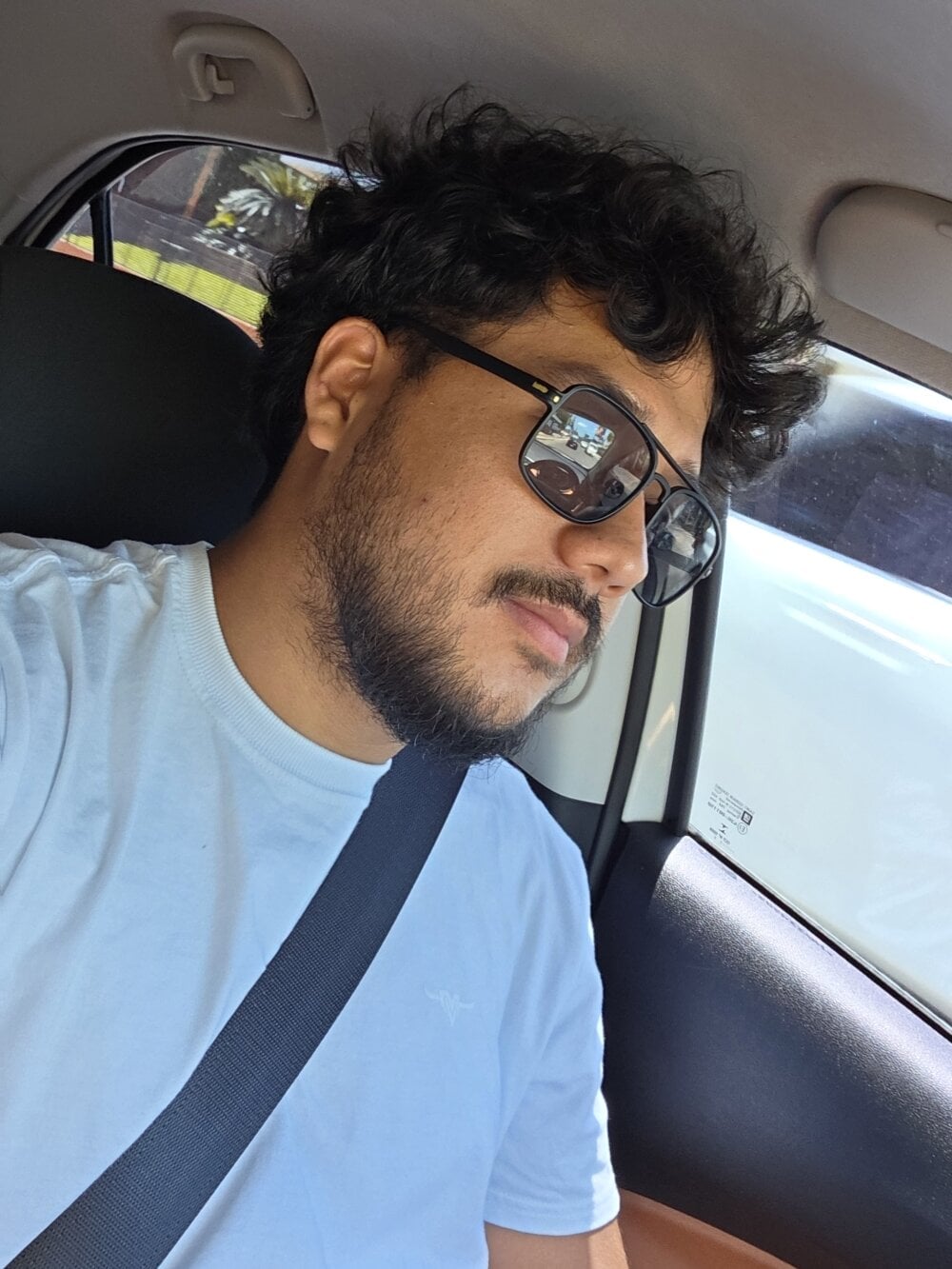 Ajienvsygwhs Chatroom