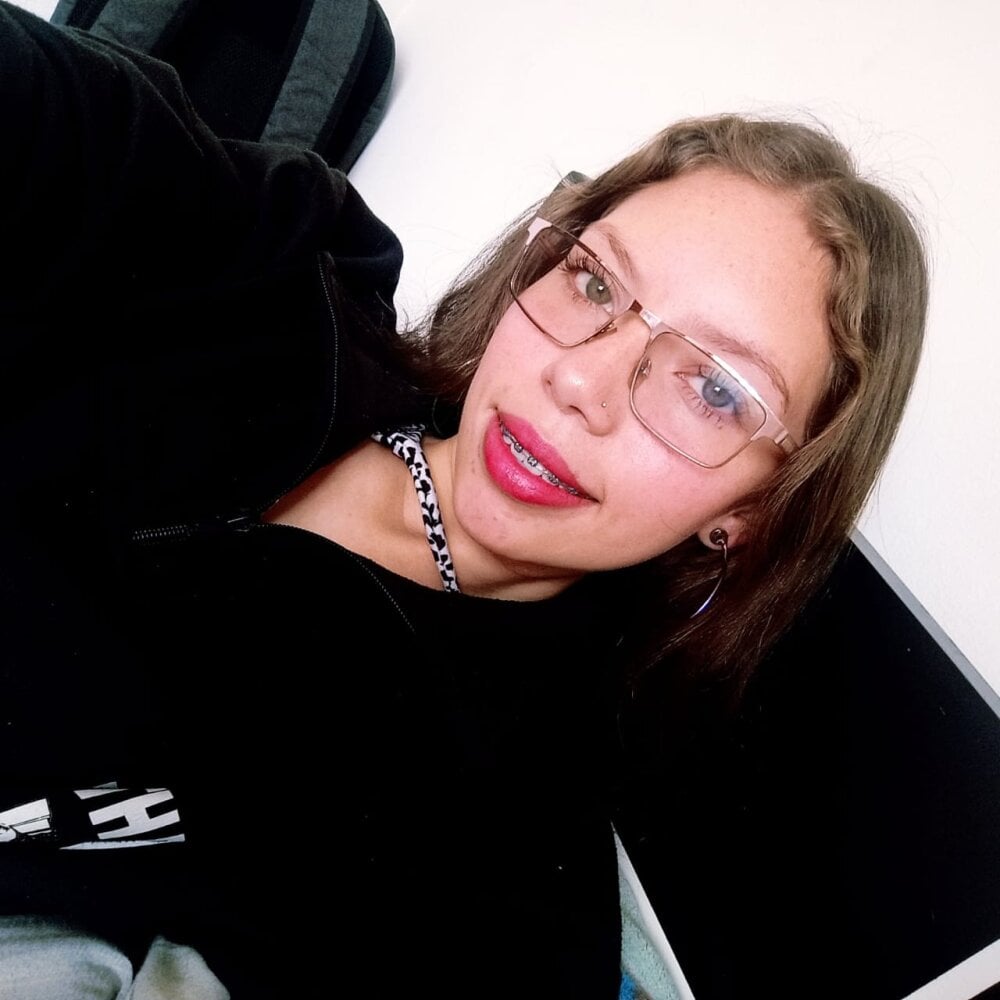 Alaia_Johnson Webcam Profile Picture Alaia_Johnson Chatroom