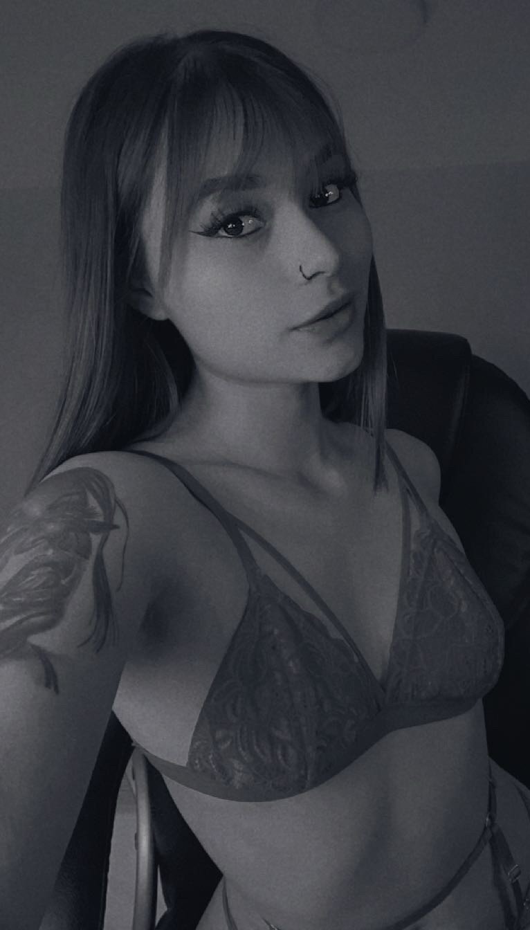 AlannaDollx Chatroom