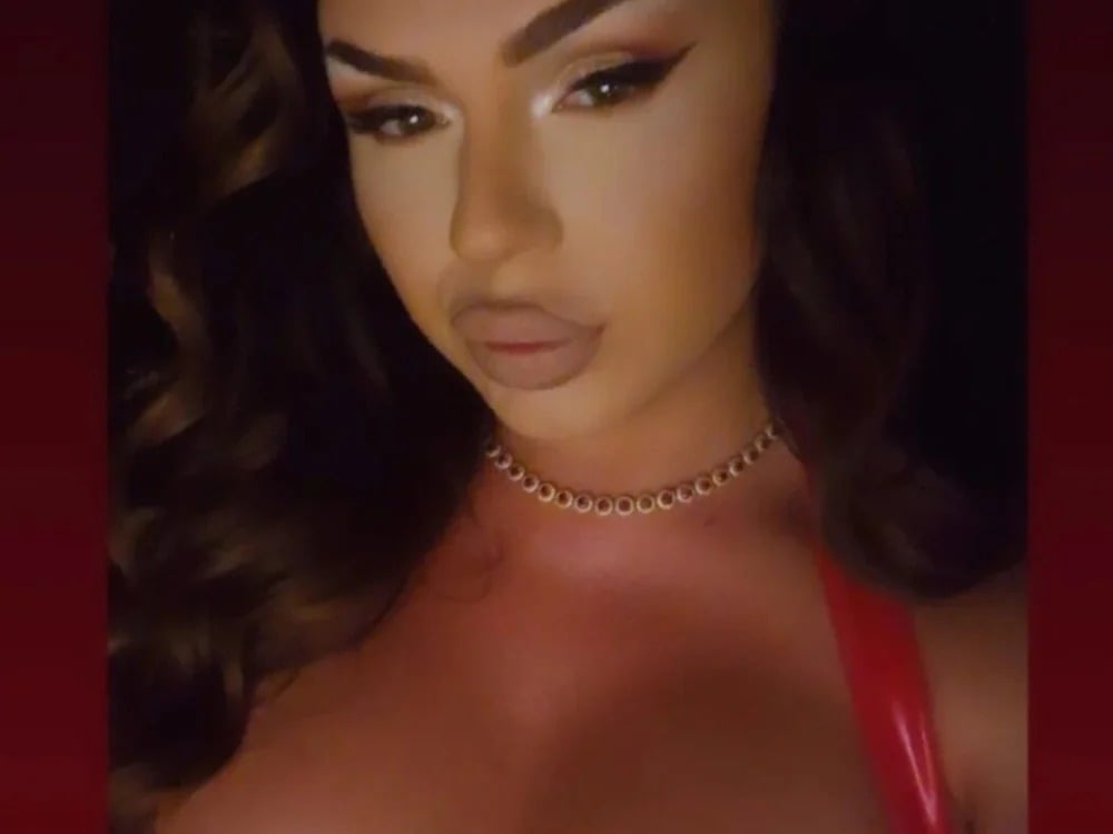 AleeStarr Chatroom