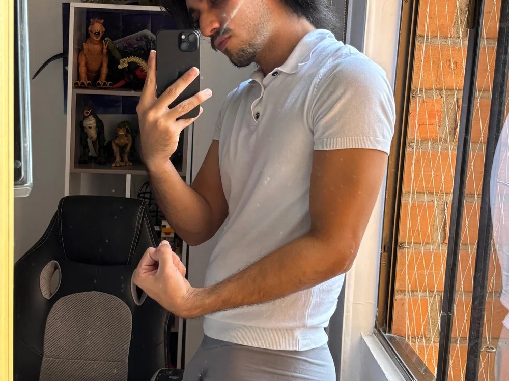 Alejandro_Calletano Chatroom
