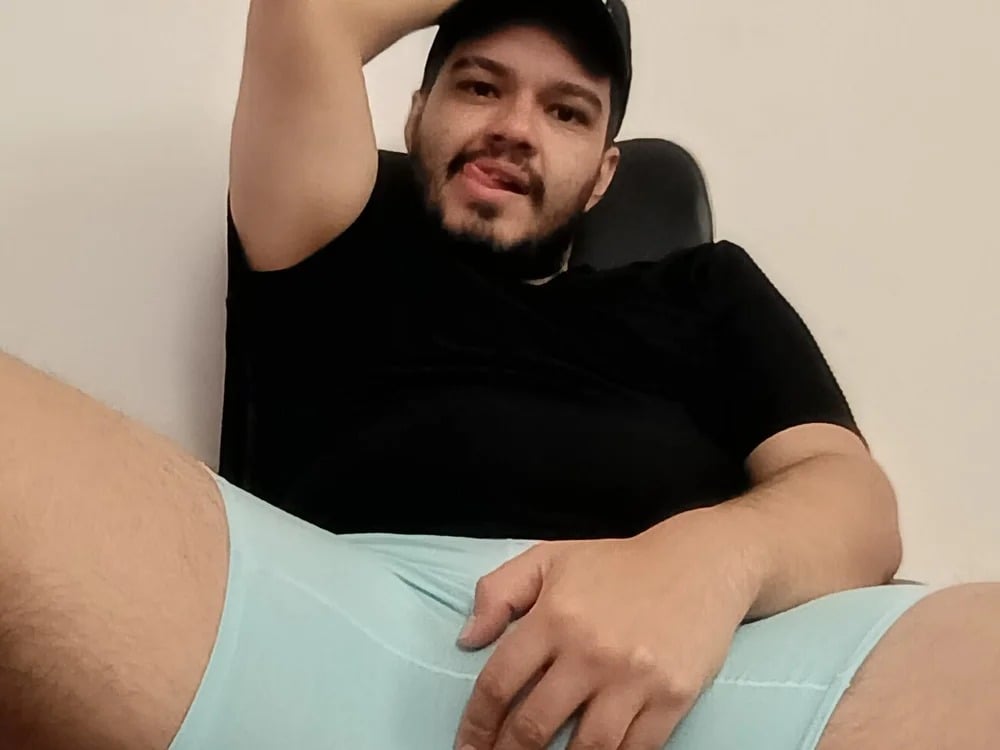 Alejandro_db Chatroom