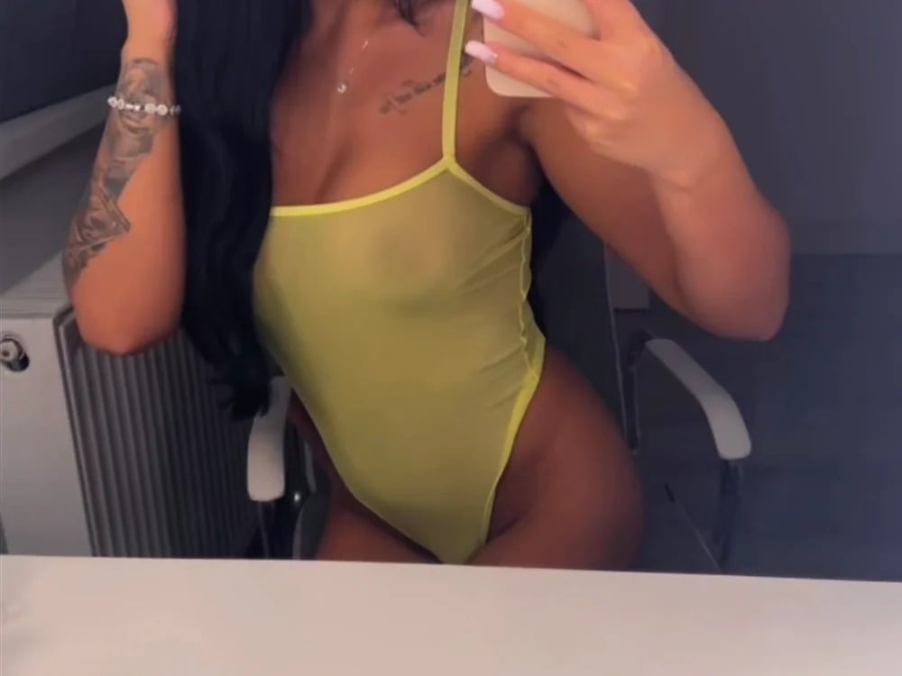 AlessiaMorrison Chatroom