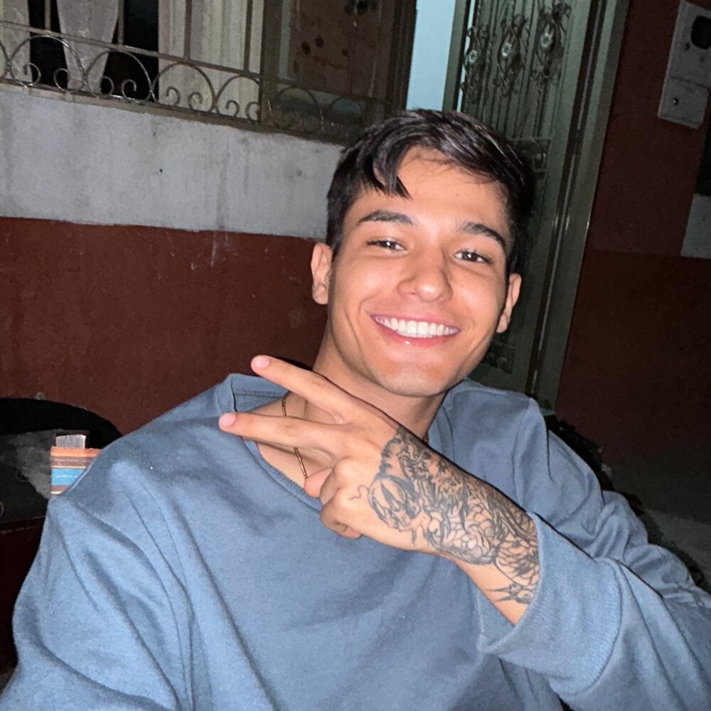 Alex_mojica Chatroom