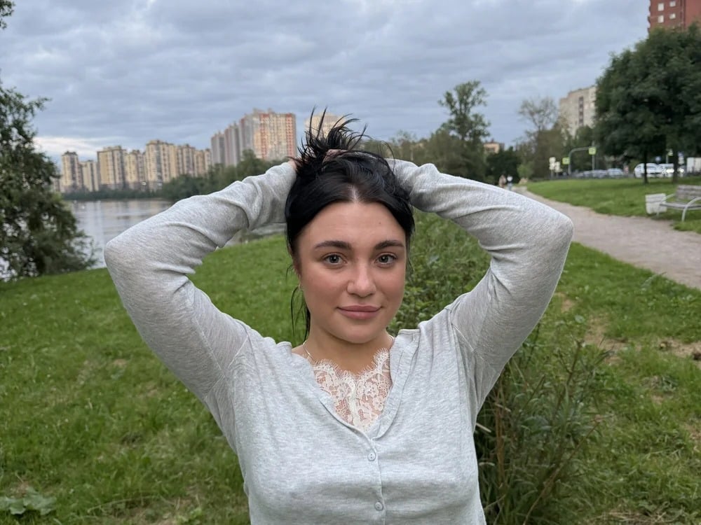 AlexaHotty_ Chatroom
