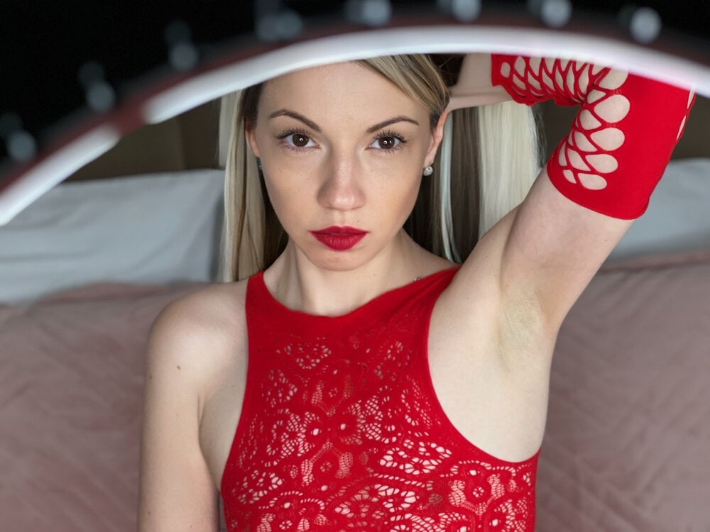 AlexaLemon Chatroom