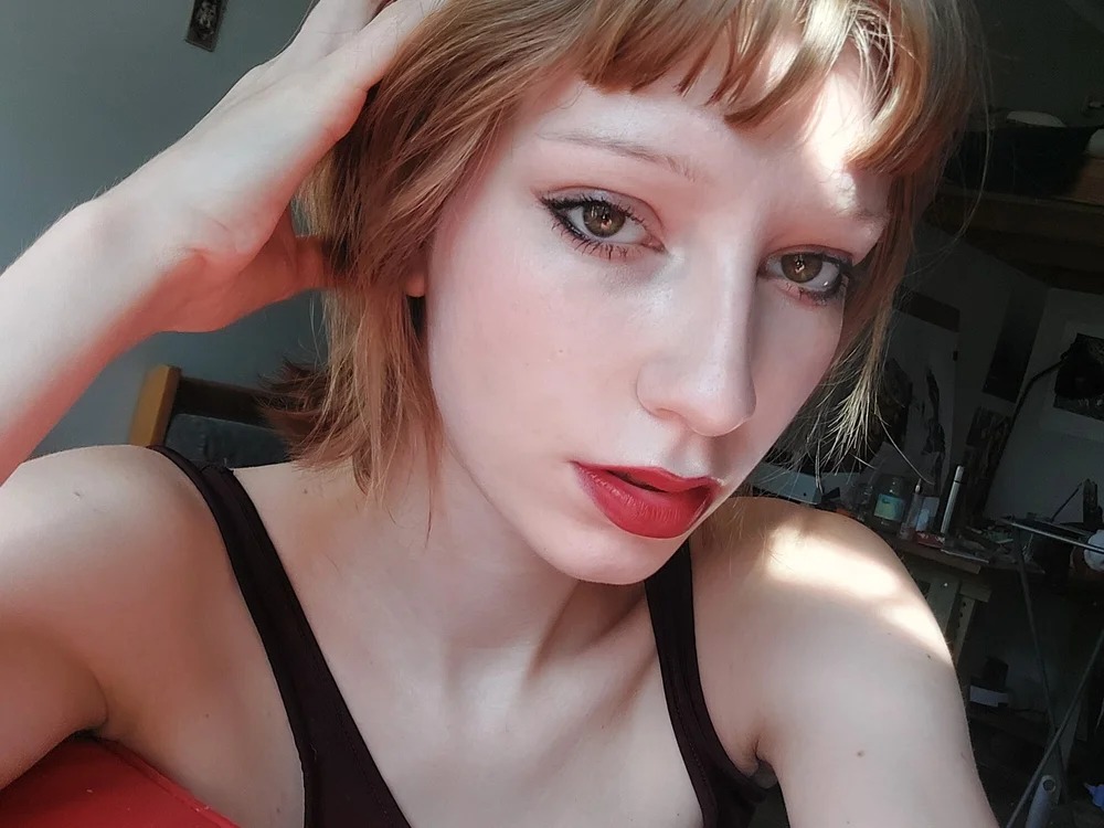 AlexaWetDream Chatroom