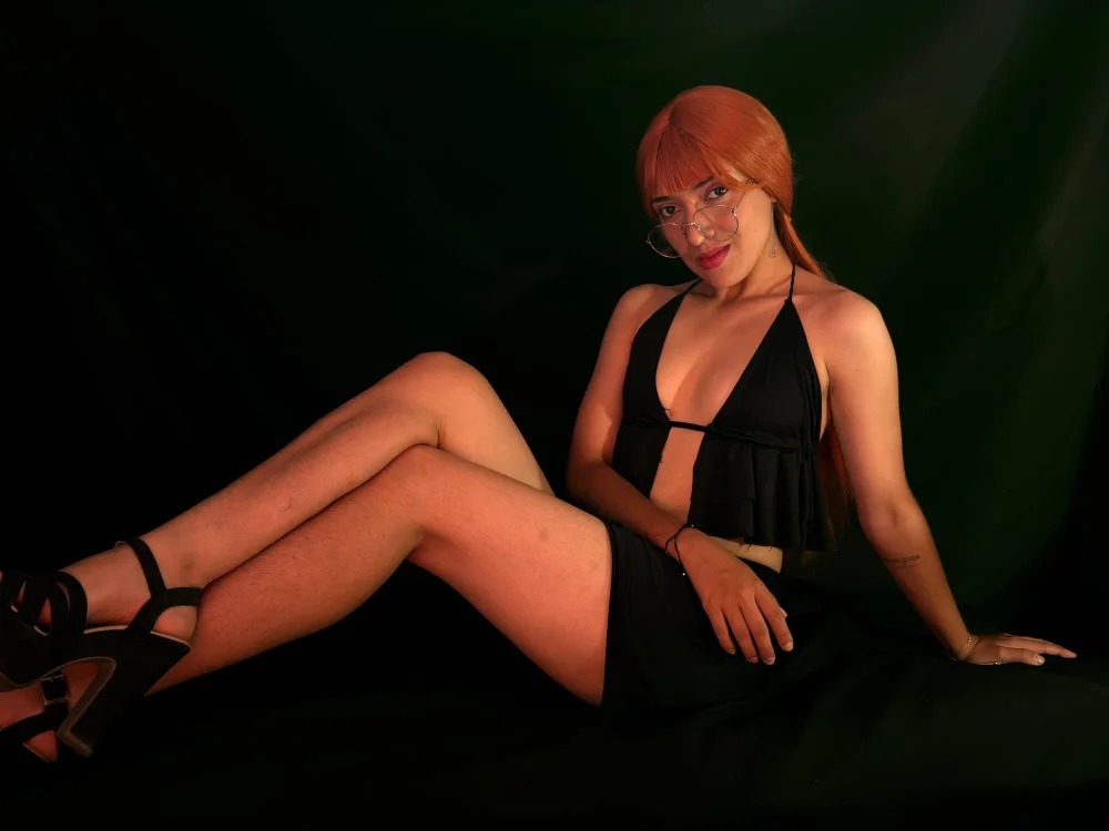 Alexa_Ross19 Chatroom